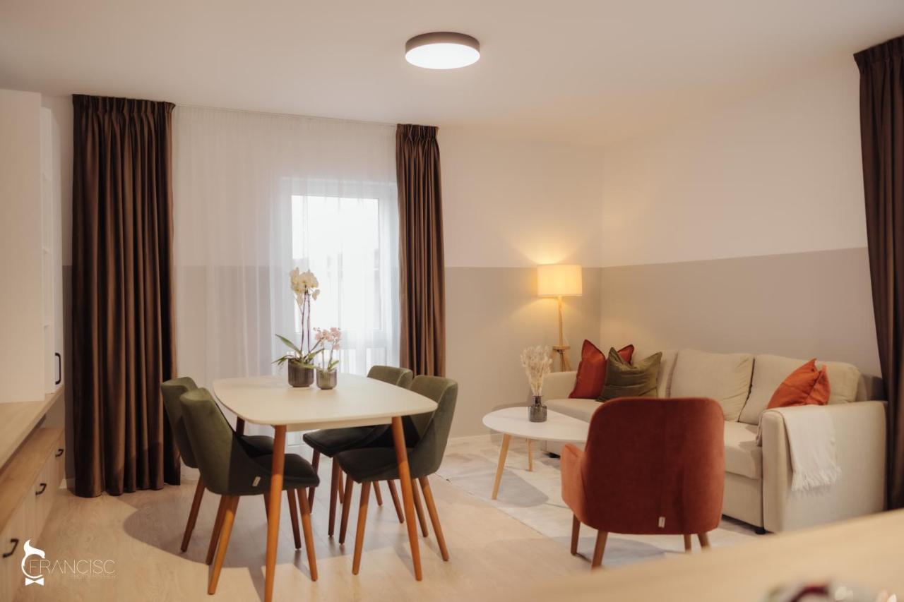 Zen Garden Apartments 克卢日-纳波卡 外观 照片