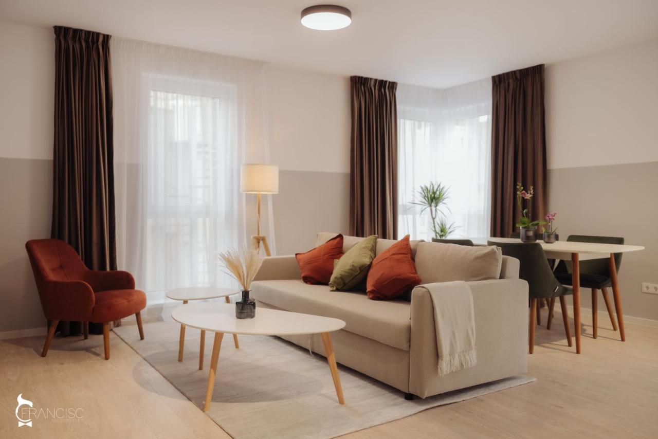 Zen Garden Apartments 克卢日-纳波卡 外观 照片