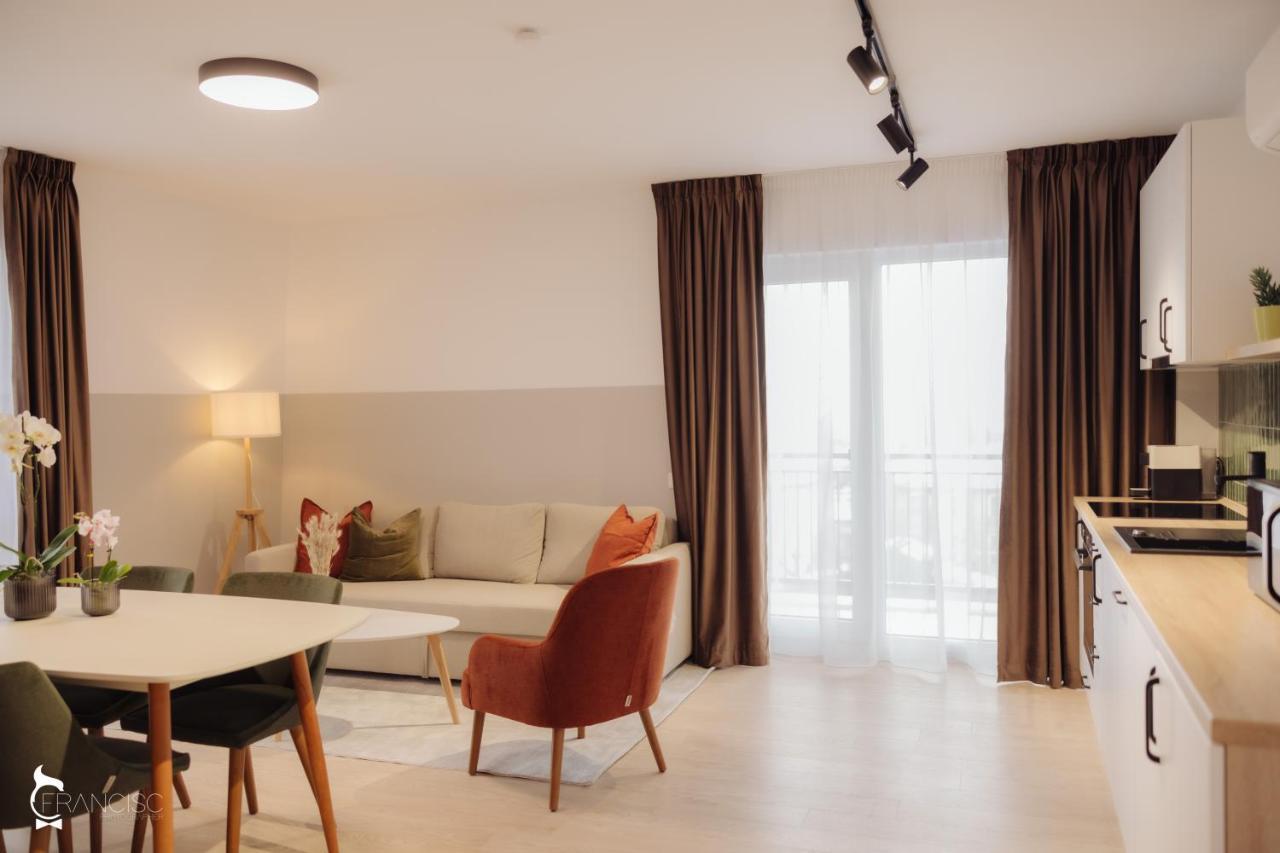 Zen Garden Apartments 克卢日-纳波卡 外观 照片